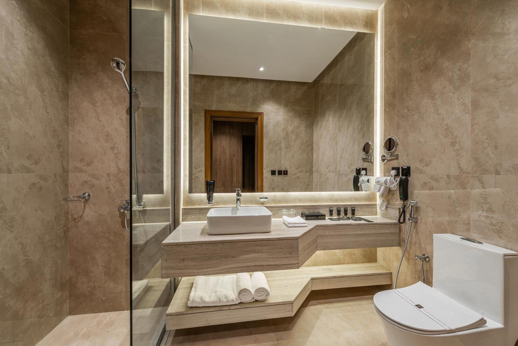 Voyage Hotel & Suites Эр-Рияд Экстерьер фото